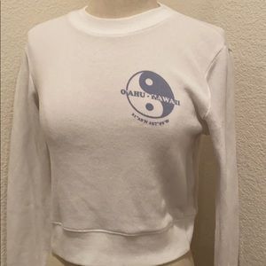 J. Galt O'ahu  Cropped Ling sleeve Brandy Melville